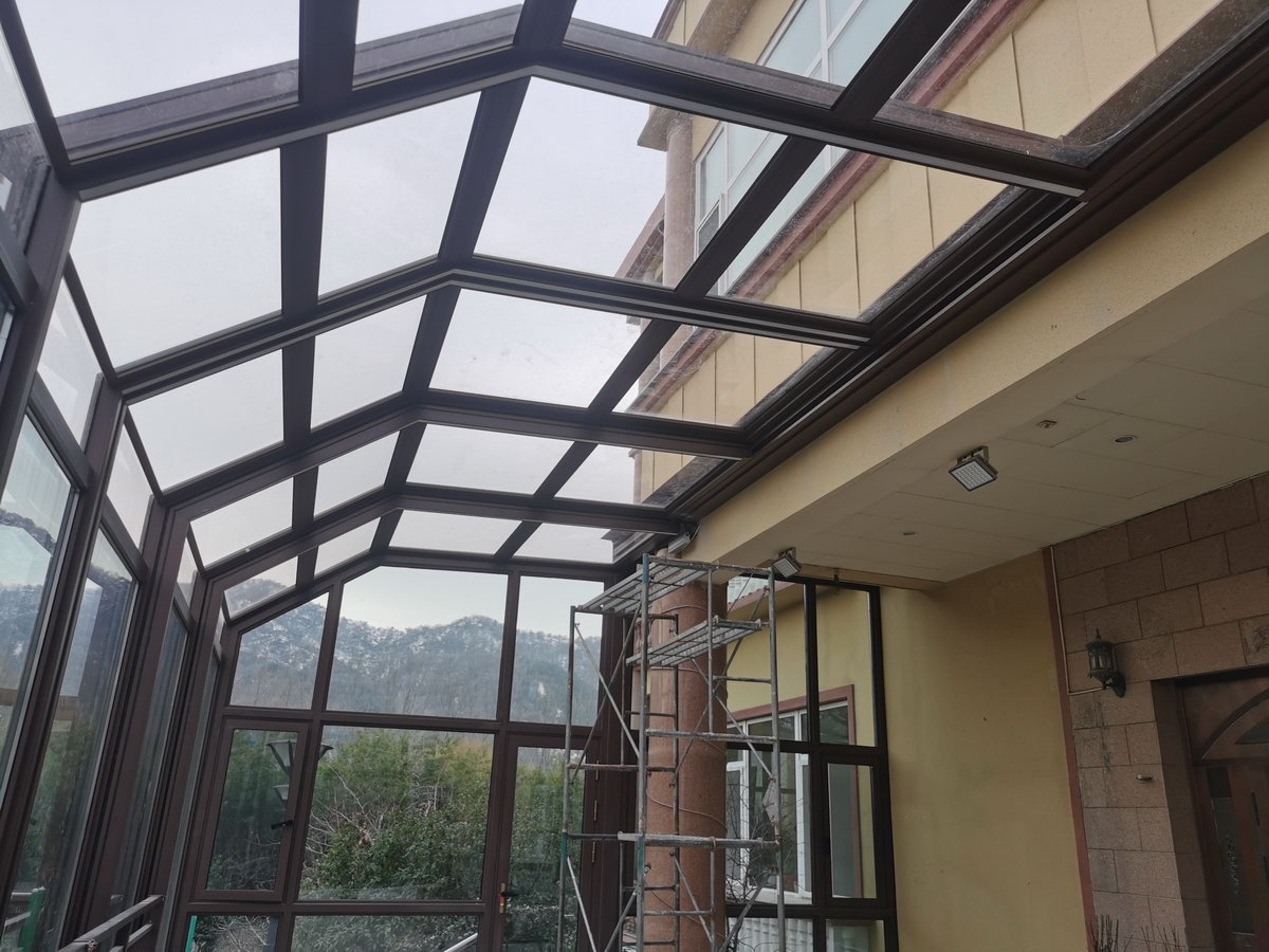 L-type mobile sunroom