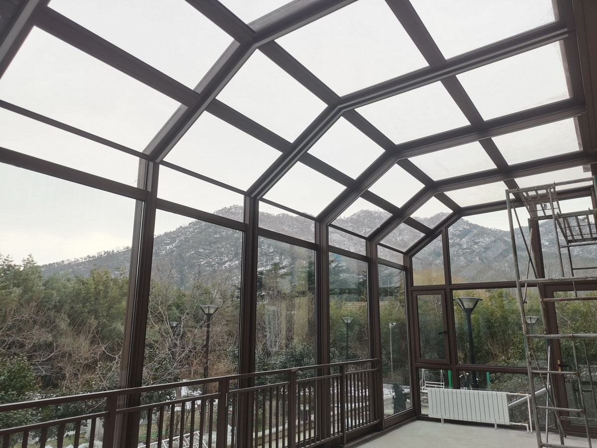 L-type mobile sunroom