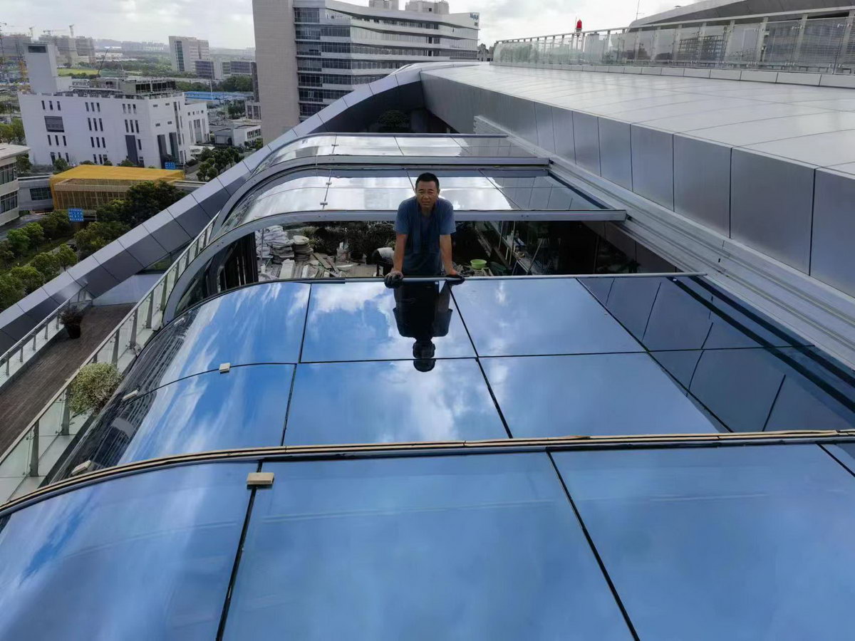 Why do more and more people like mobile sunrooms now?