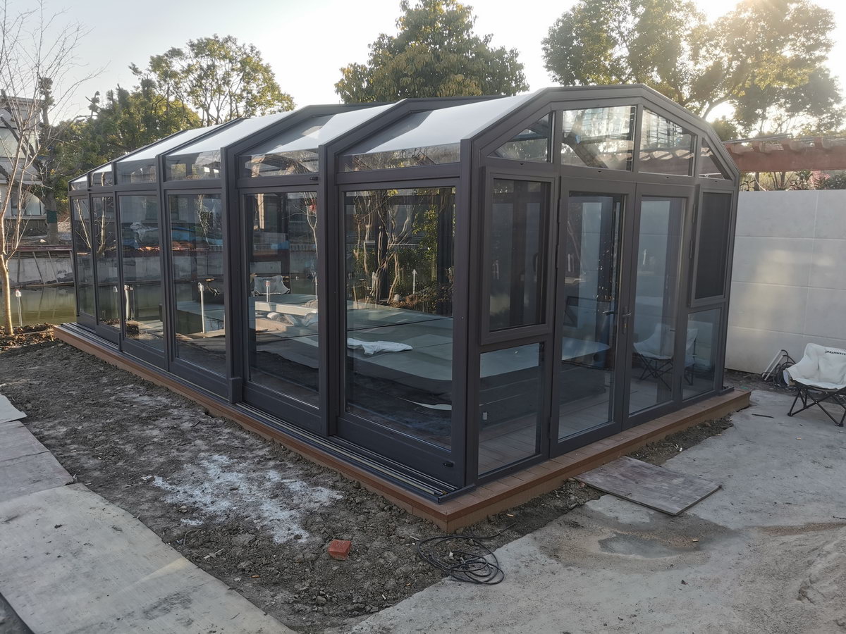 [No. 332, Jiangnan Park, Shanghai Oasis] Outdoor swimming pool renovation